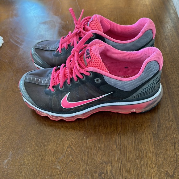 Nike Air Max, pink with gray,woman’s size 8.5, YOU NEED TO BUY INSOLES - Picture 2 of 10